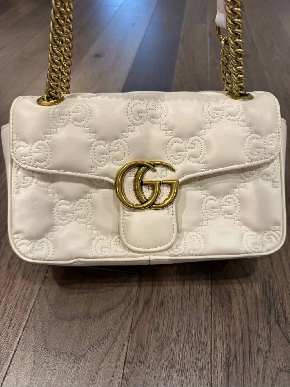 Gucci Cream GG Quilted Shoulder Bag with Gold Chain